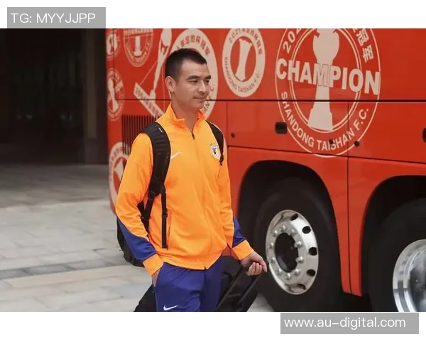 足球球星佩戴近视眼镜的背后故事与影响分析