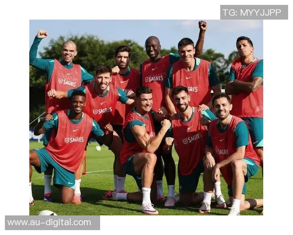 足球球星挑战街舞舞步炫技精彩视频全程回顾展现不一样的运动魅力